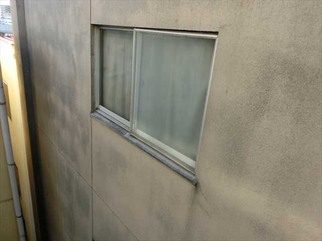 賃貸マンション改修工事の外壁塗装と屋上防水の現場調査