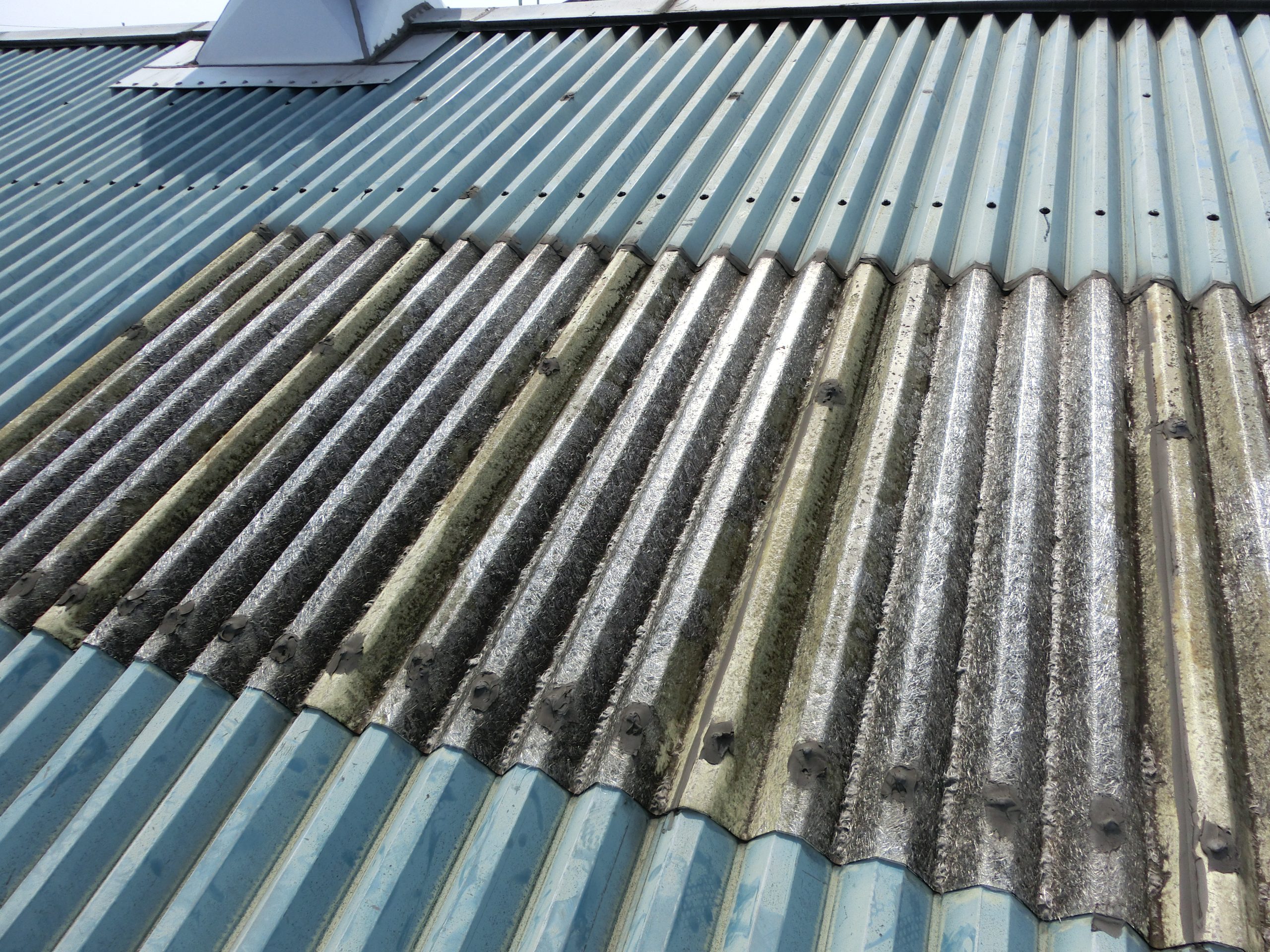 工場屋根雨漏り