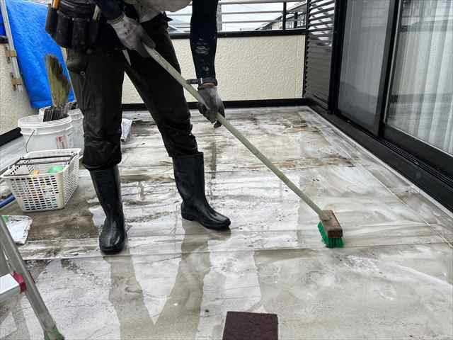 バルコニー床の洗浄