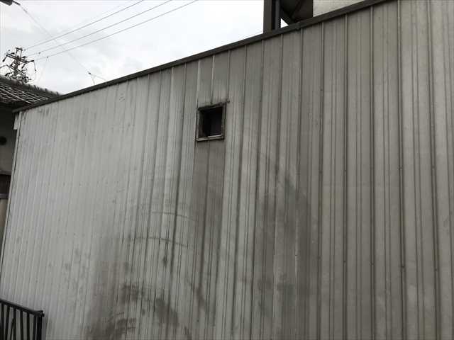 サビが出始めたトタンの塗装工事／名古屋市港区