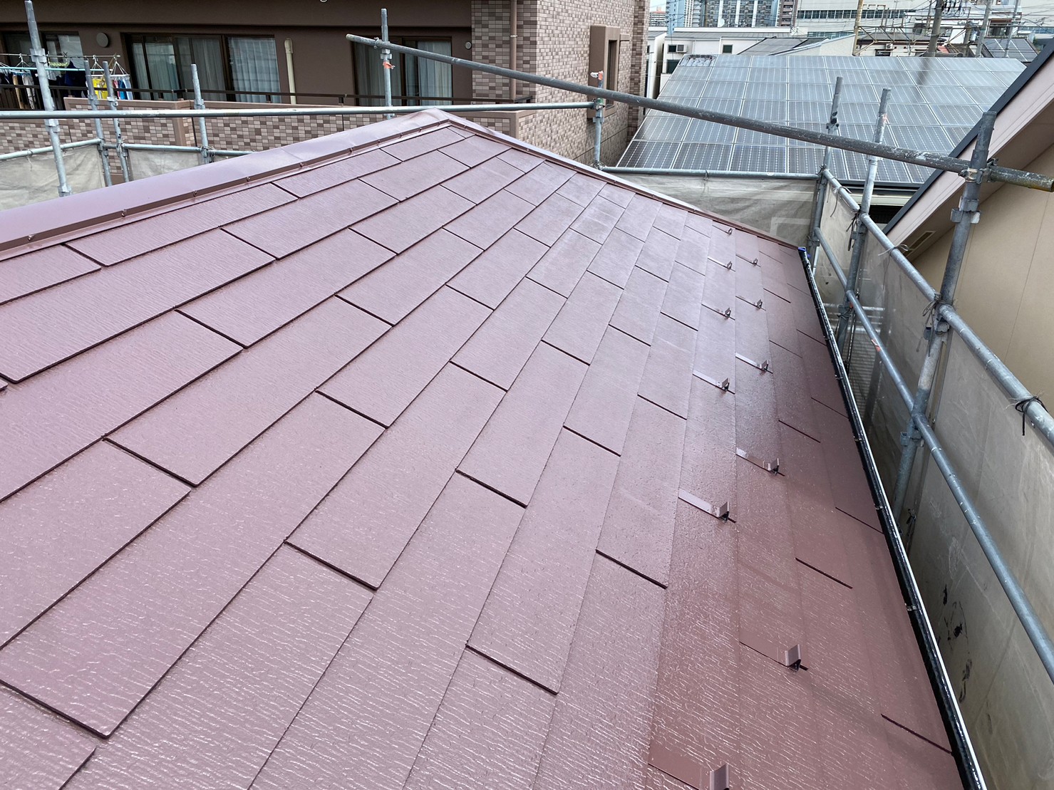 名古屋市瑞穂区にてプレミアムルーフSI を使用して屋根の塗装工事を 