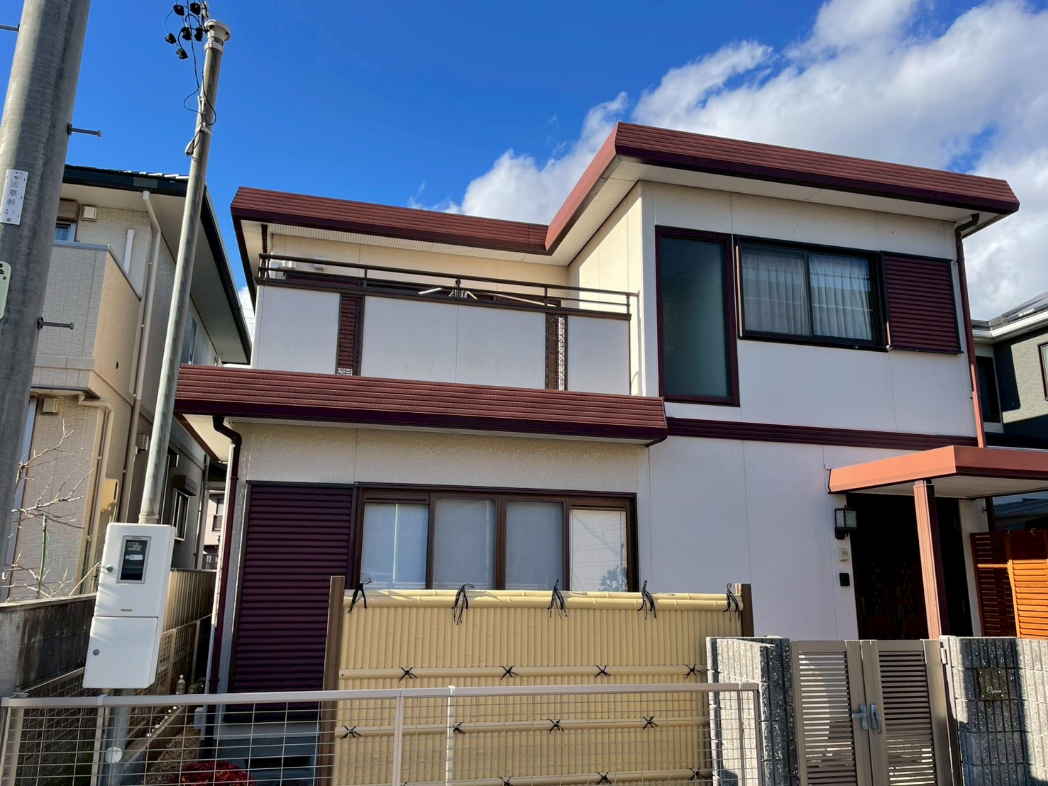 名古屋市中川区｜セキスイハイム「パルフェ」の外壁・屋根塗装前にデッキ材と樋カバーを撤去・高圧洗浄を実施！