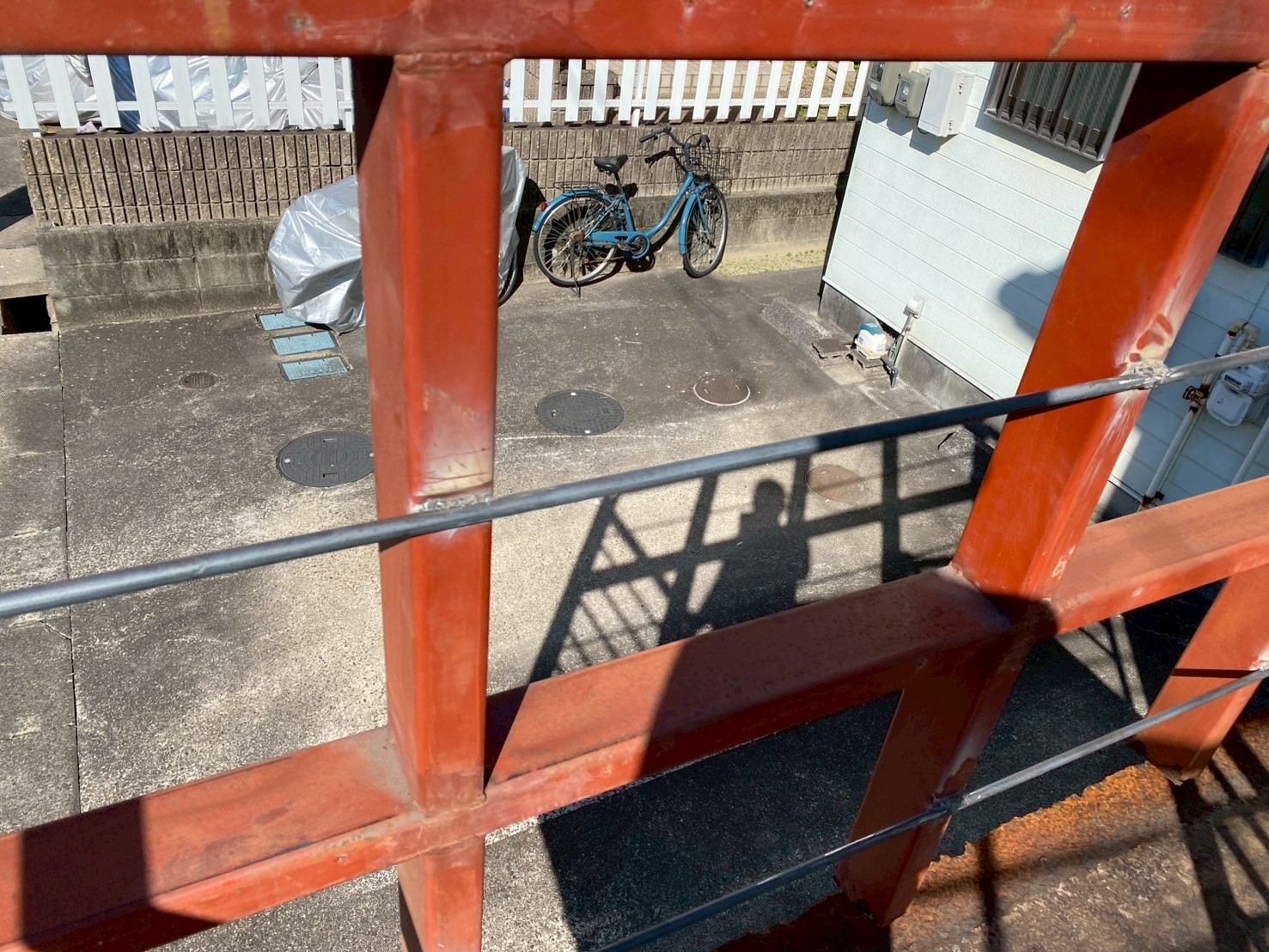 東海市の賃貸アパートの鉄骨階段